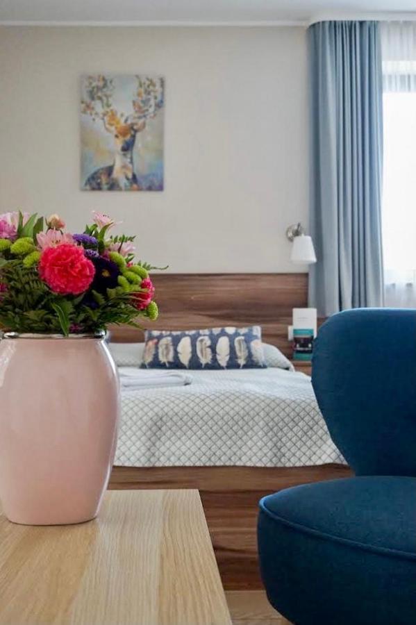 אולקוש Hotel Victoria מראה חיצוני תמונה