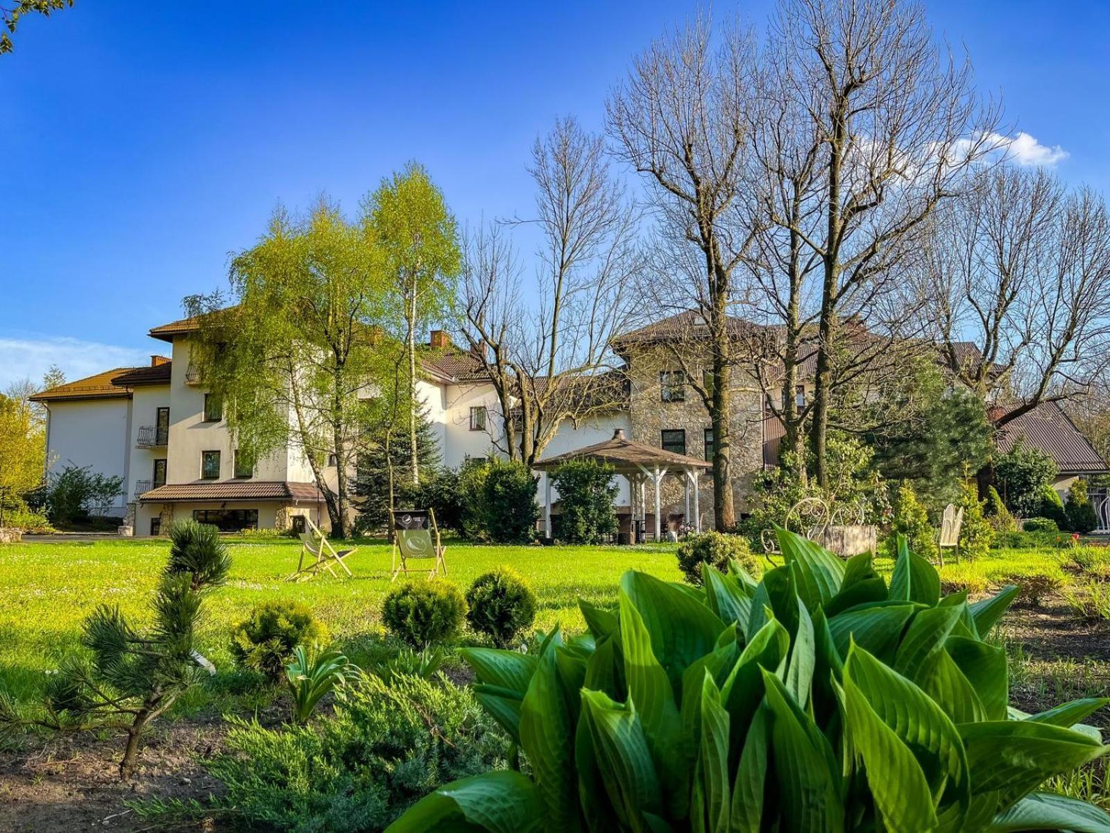 אולקוש Hotel Victoria מראה חיצוני תמונה