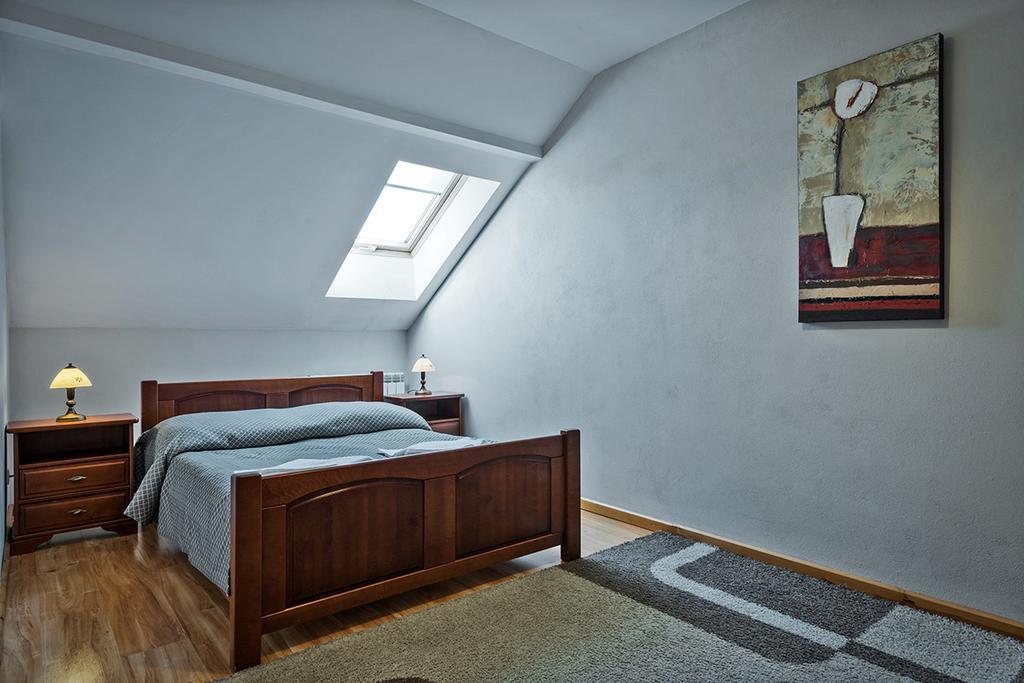 אולקוש Hotel Victoria מראה חיצוני תמונה